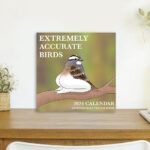 Plumes Précises en 2024: Calendrier Mural d’Oiseaux Drôlement Créatif pour une Année Ornithologique Inoubliable!