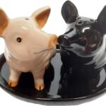Sal&Pepig: Duo de Porcs Céramiques avec leur Bain de Poivre Noir